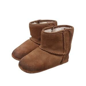 Tan Baby UGG boots sz 4/5